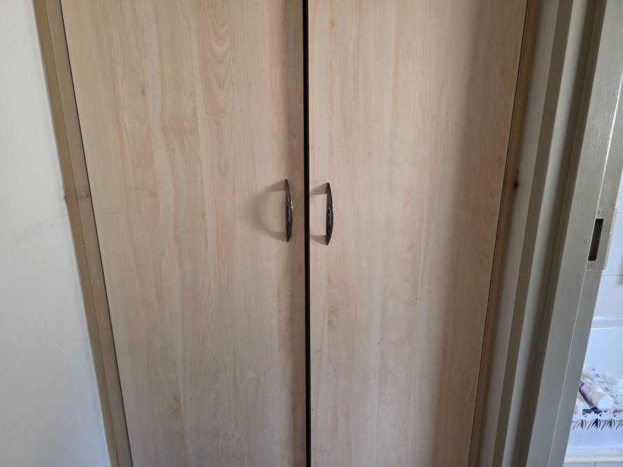 2 Bedroom Property for Sale in Langenhovenpark Free State